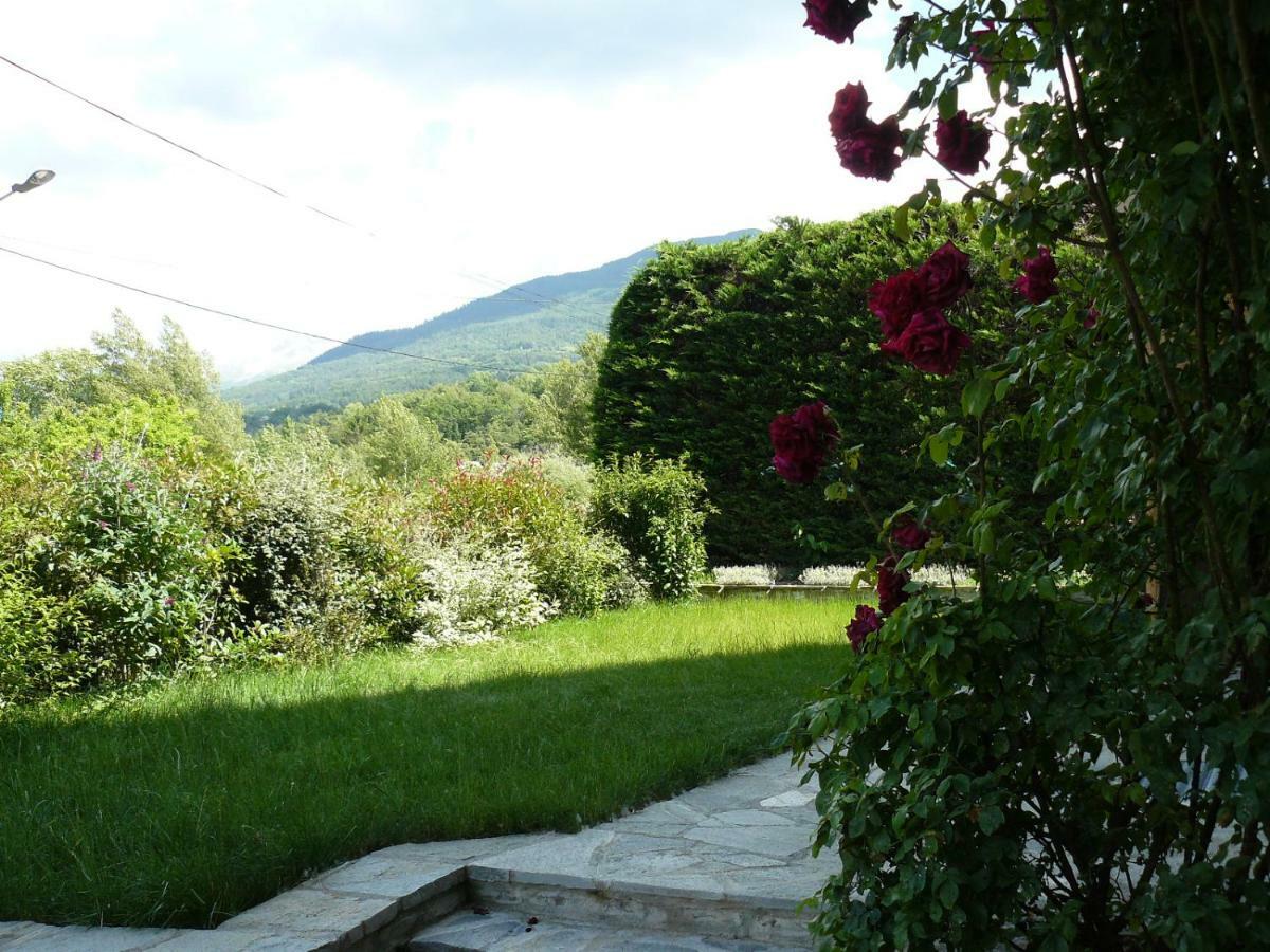 Appartement Dans Maison Entre Savines Et Embrun Crots Exterior foto